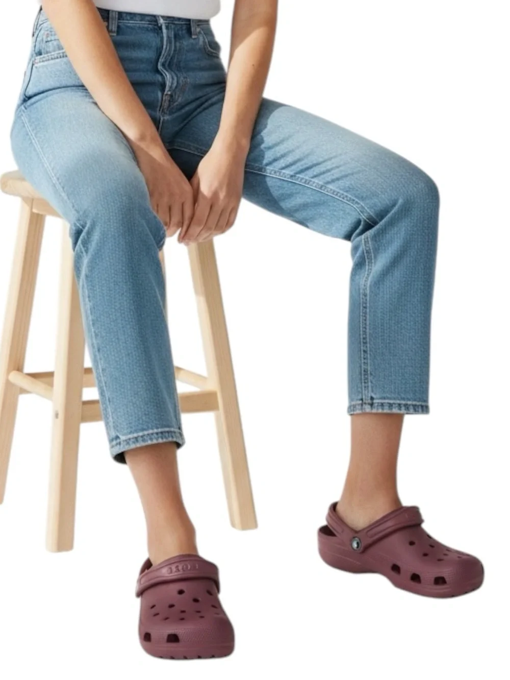 CROCS Comfortable Slip-onClogs in Deep Maroon Size 8 -- PERFECT FOR FALL!!!!